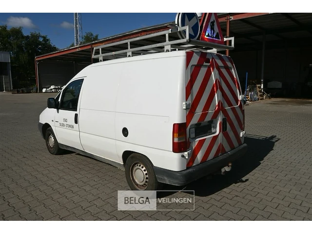Citroën lichte vrachtwagen - afbeelding 11 van  23