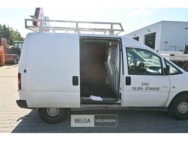 Citroën lichte vrachtwagen - afbeelding 15 van  23