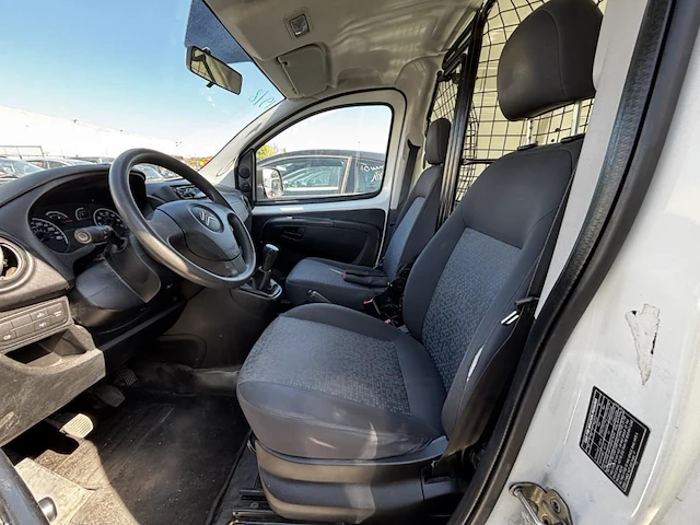Citroen nemo fourgon 1.3 hdi one fap (eu5) 75, 2012 - afbeelding 16 van  22