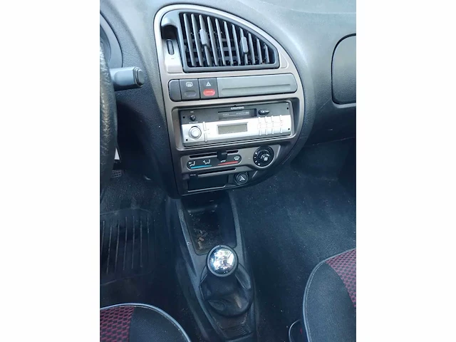 Citroen saxo - 2003 - afbeelding 8 van  18