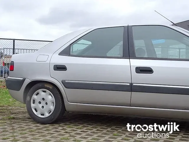 Citroën xantia 1.9 d (barn-find) - afbeelding 8 van  48