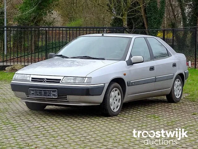 Citroën xantia 1.9 d (barn-find) - afbeelding 1 van  48
