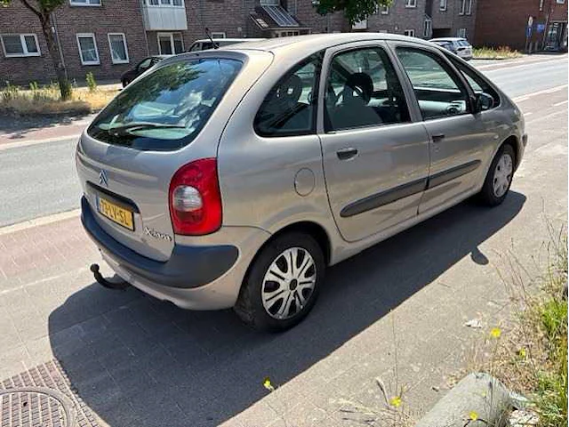 Citroen xsara picasso - 1.8i-16v différence - afbeelding 12 van  14