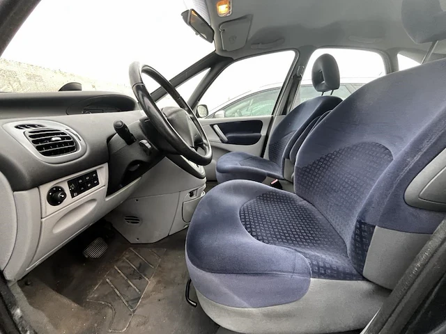 Citroen xsara picasso,2006 - afbeelding 7 van  30