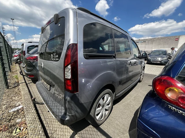 Citroen,berlingo multispace xtr 1.6 bluehdi xtr 98,2017 - afbeelding 21 van  26