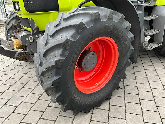 Claas - 2006 - ares 696 rz - vierwielaangedreven landbouwtractor - afbeelding 18 van  47