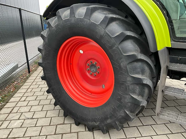 Claas - 2006 - ares 696 rz - vierwielaangedreven landbouwtractor - afbeelding 20 van  47