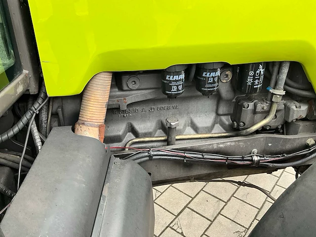Claas - 2006 - ares 696 rz - vierwielaangedreven landbouwtractor - afbeelding 22 van  47