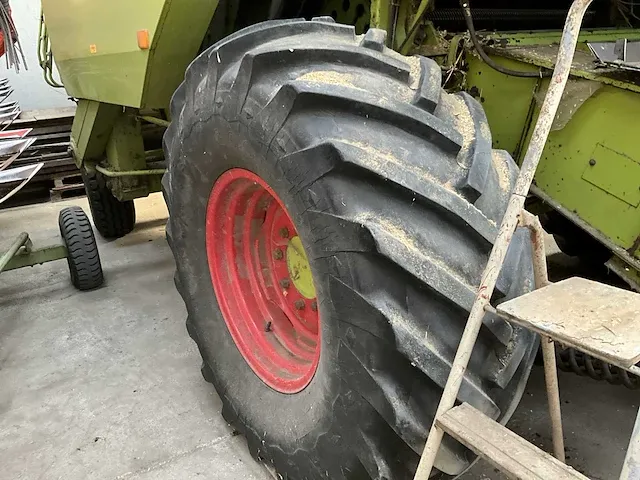 Claas dominator 85 compleet met maaibalk - afbeelding 4 van  34