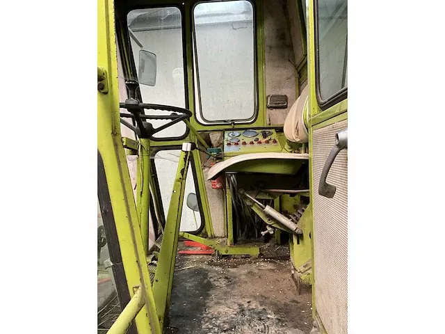 Claas dominator 85 compleet met maaibalk - afbeelding 9 van  34