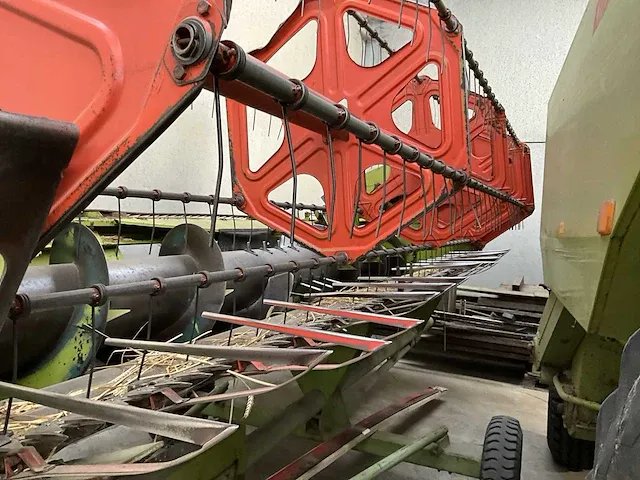 Claas dominator 85 compleet met maaibalk - afbeelding 21 van  34