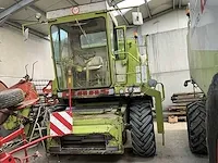 Claas dominator 85 compleet met maaibalk - afbeelding 12 van  34