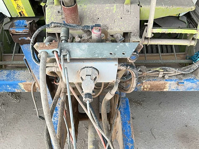 Claas rollant 255 rc uniwrap balenpers - wikkelsysteem - afbeelding 30 van  38