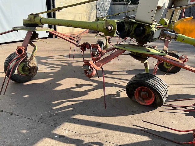 Claas w540s hooikeerder - afbeelding 3 van  12