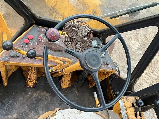 Clark bulldozer 55c - 1983 - afbeelding 16 van  31