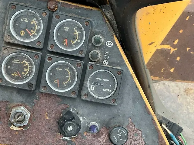 Clark bulldozer 55c - 1983 - afbeelding 20 van  31