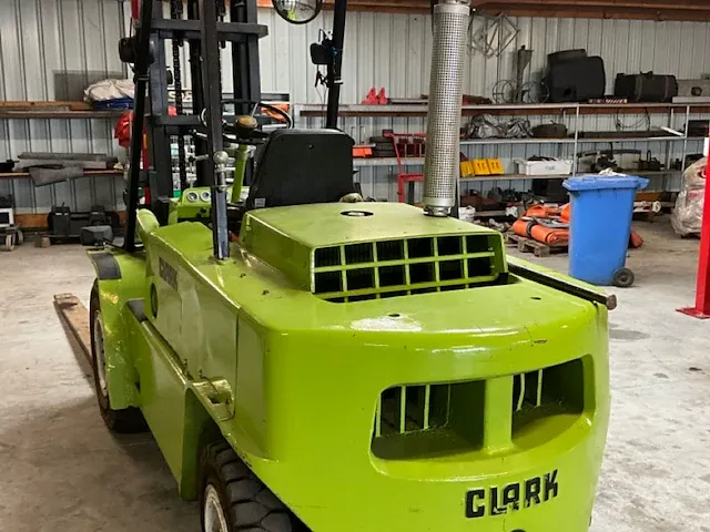 Clark vorkheftruck - afbeelding 18 van  20