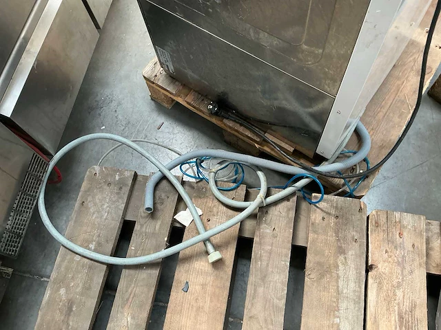 Classeq hydro 700 korvenvaatwasmachine - afbeelding 6 van  6