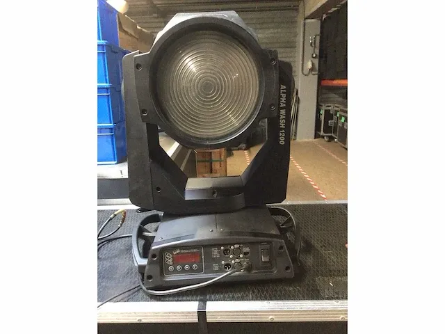 Claypaky - alpha wash 1200 2x in flightcase - moving head (2x) - afbeelding 1 van  3