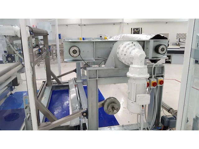 Cleanroom pvb cutting cel - afbeelding 9 van  15