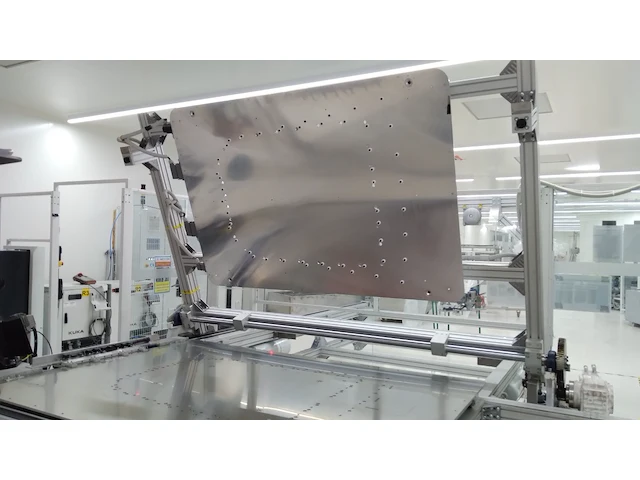 Cleanroom pvb cutting cel - afbeelding 9 van  29