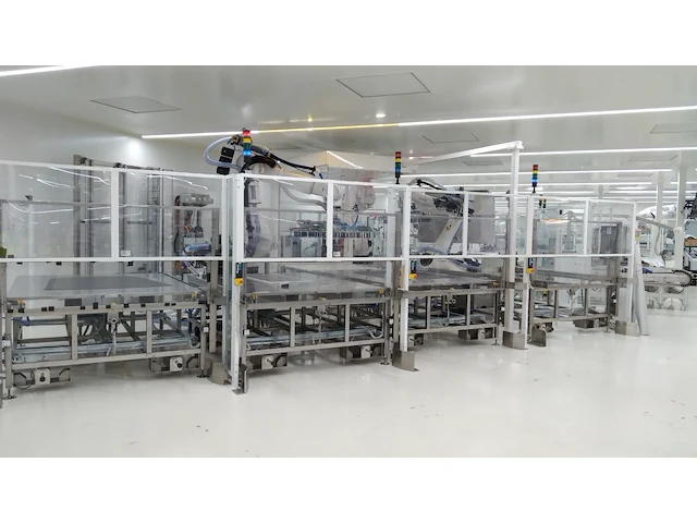 Cleanroom pvb cutting cel - afbeelding 18 van  29