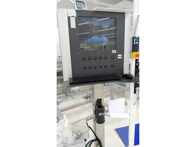 Cleanroom pvb cutting cel - afbeelding 20 van  29