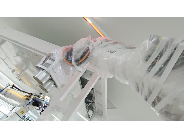 Cleanroom pvb cutting cel - afbeelding 28 van  29