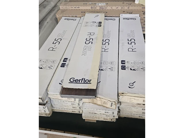 Click vinyl geïntegreerde ondervloer 40m² - afbeelding 5 van  5