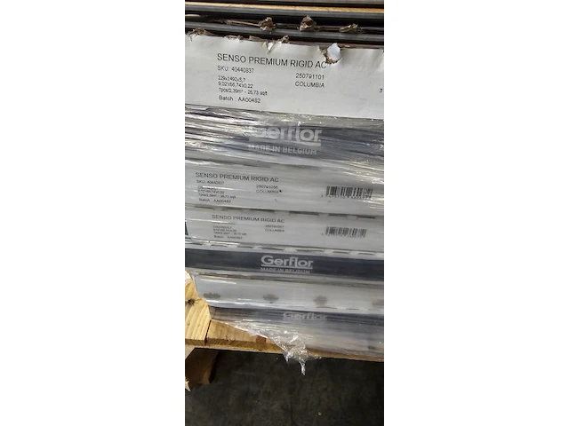 Click vinyl geïntegreerde ondervloer 43m² - afbeelding 5 van  6