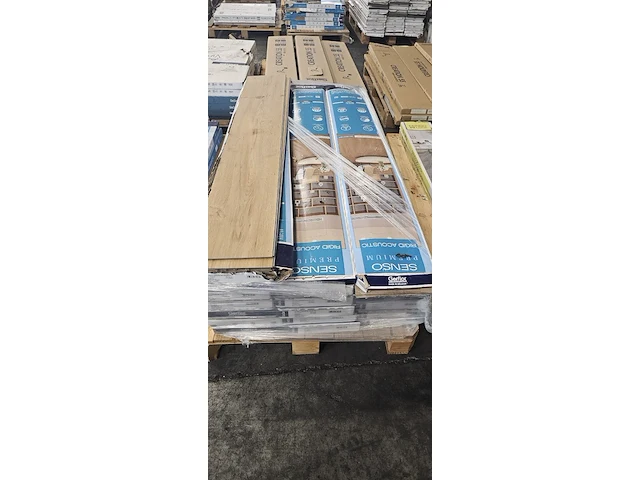 Click vinyl geïntegreerde ondervloer 43m² - afbeelding 6 van  6