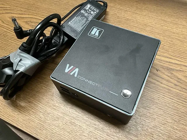 Clickshare systeem computer - afbeelding 2 van  4