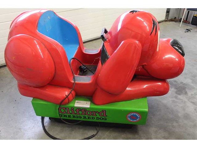 Clifford de hond - kiddy ride - afbeelding 4 van  4