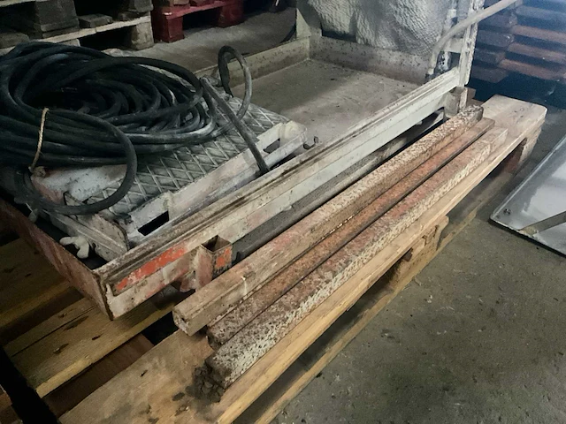 Clipper nn steenzaagmachine - afbeelding 6 van  7
