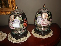 Clossonne set met deksel op voet afm. h 36 cm - afbeelding 1 van  3