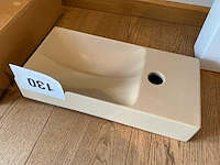 Clou veel porseleinen handenwasser - afbeelding 1 van  4