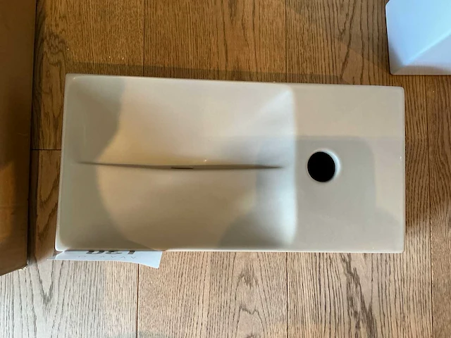 Clou veel porseleinen handenwasser - afbeelding 2 van  4
