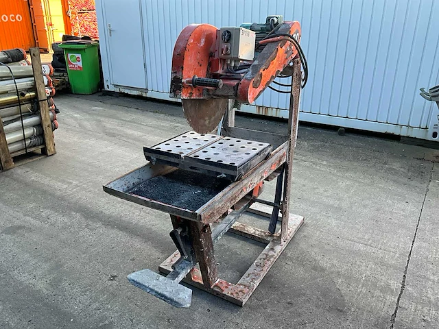 Cm 501 steenzaagmachine - afbeelding 1 van  18