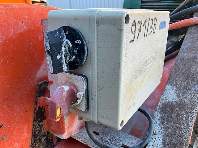 Cm 501 steenzaagmachine - afbeelding 17 van  18