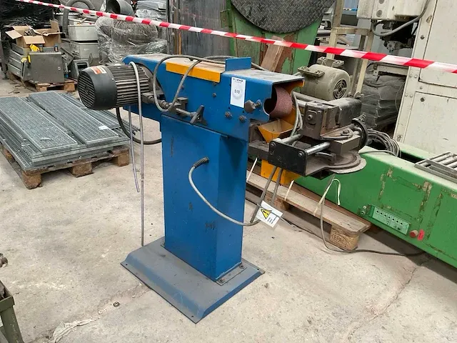 Cml em100 stationaire bandschuurmachine voor buizen - afbeelding 1 van  8