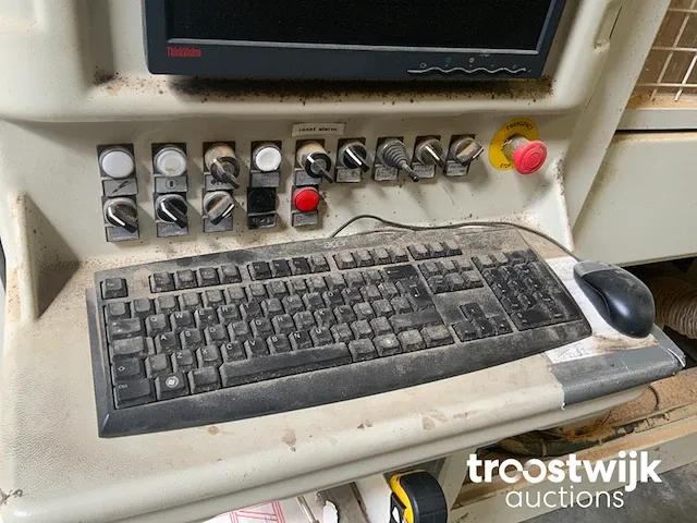 Cnc bewerkingscentra - afbeelding 2 van  27