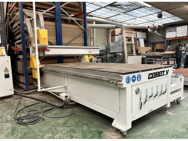 Cnc-bewerkingscentrum jinan tigertec llc tr408r - afbeelding 3 van  9