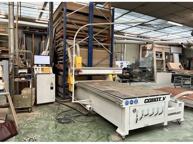 Cnc-bewerkingscentrum jinan tigertec llc tr408r - afbeelding 4 van  9