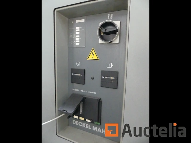 Cnc deckel maho dmu 80p gelijktijdige 5-assige freesmachine - afbeelding 16 van  34