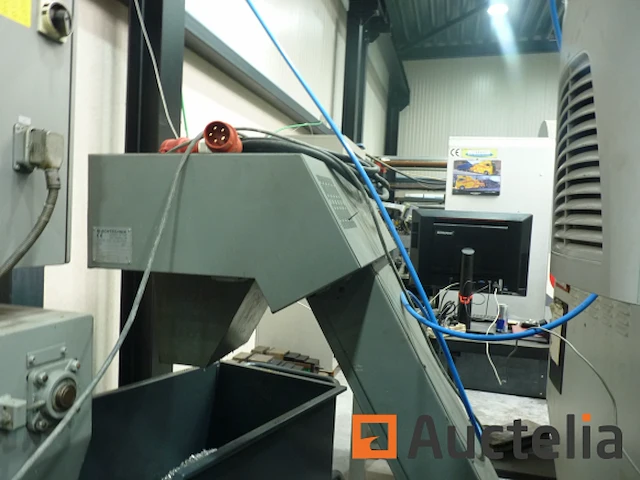 Cnc deckel maho dmu 80p gelijktijdige 5-assige freesmachine - afbeelding 30 van  34