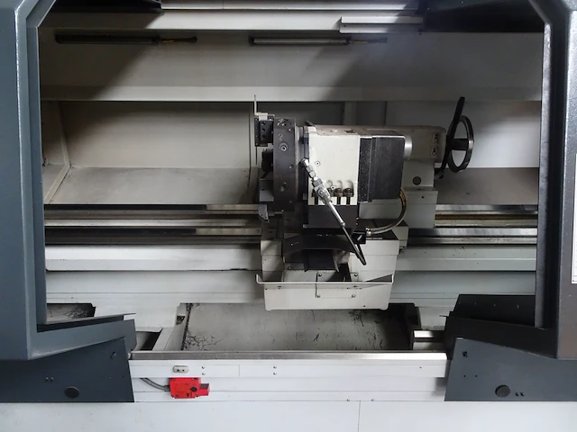Cnc draaibank hako - afbeelding 4 van  8