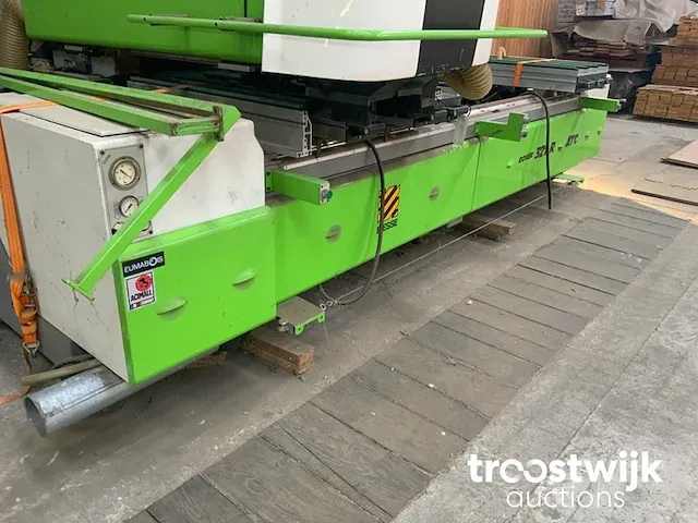 Cnc freesmachine - afbeelding 4 van  10