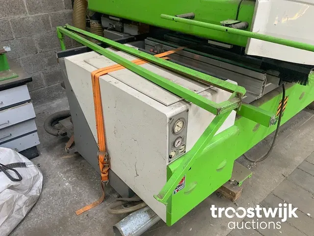 Cnc freesmachine - afbeelding 5 van  10