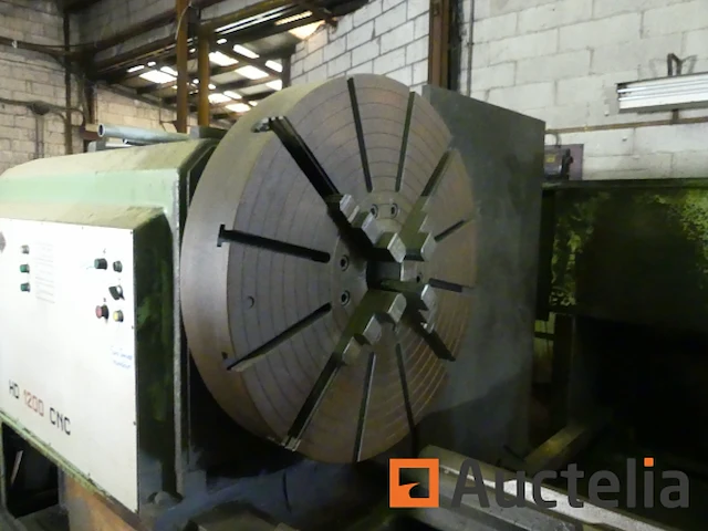 Cnc metalen draaibank tacchi hd1200 cnc - afbeelding 23 van  27