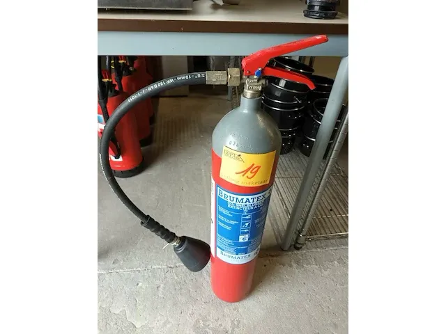 Co2 snelblusser brumatex 5 kg - afbeelding 1 van  2